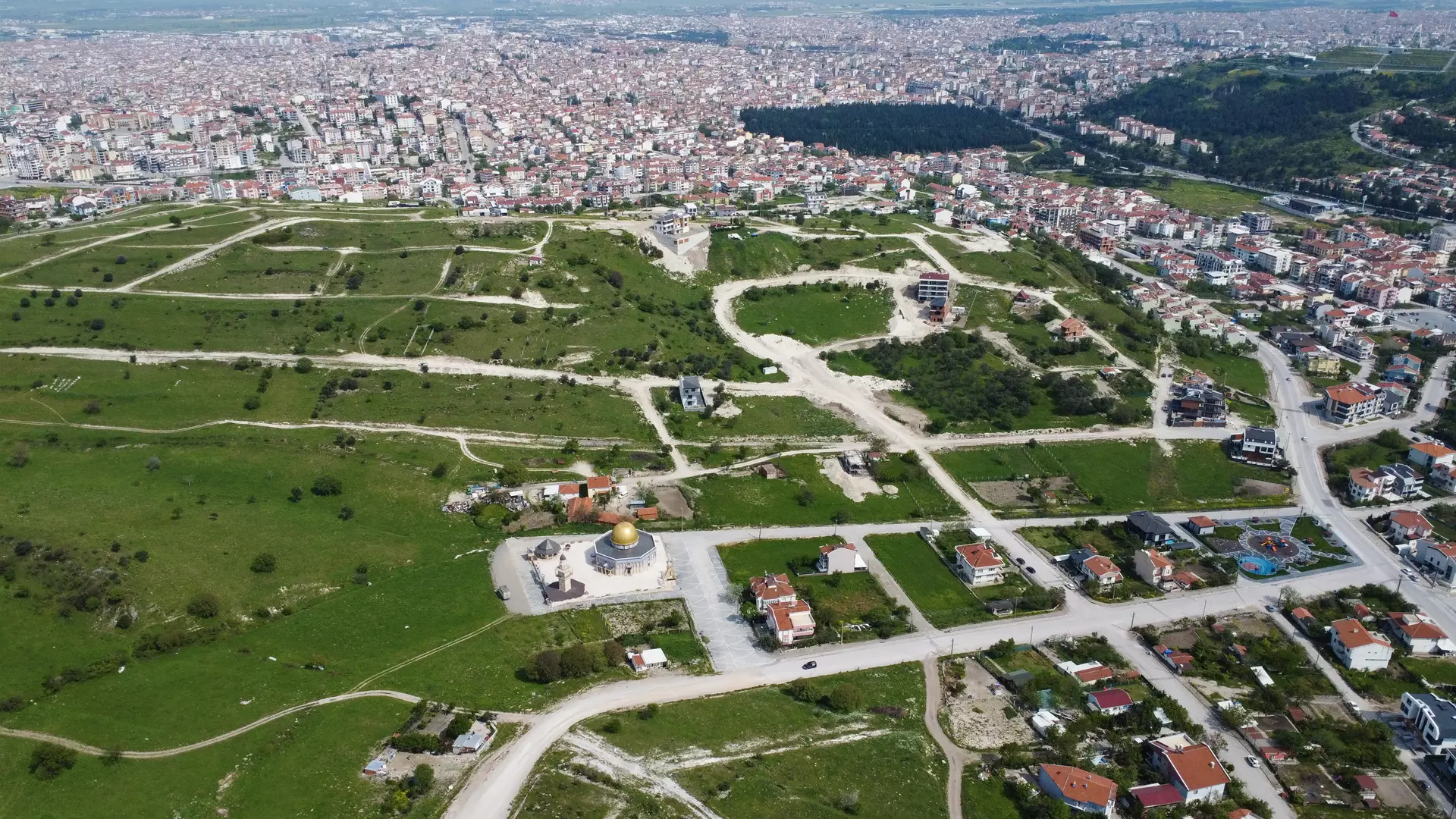 BALIKESİRDE SATILIK İMARLI ARSA